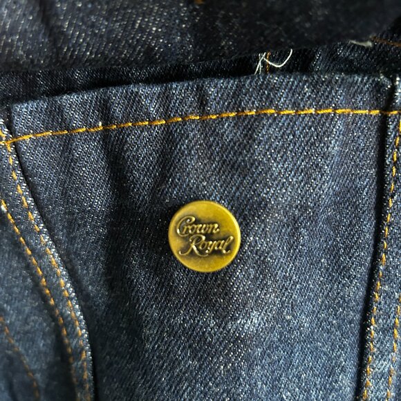 Up for sale is a Vintage Denim Crown Royal 1993 Country Music Series Jacket in s - Picture 4 of 11
